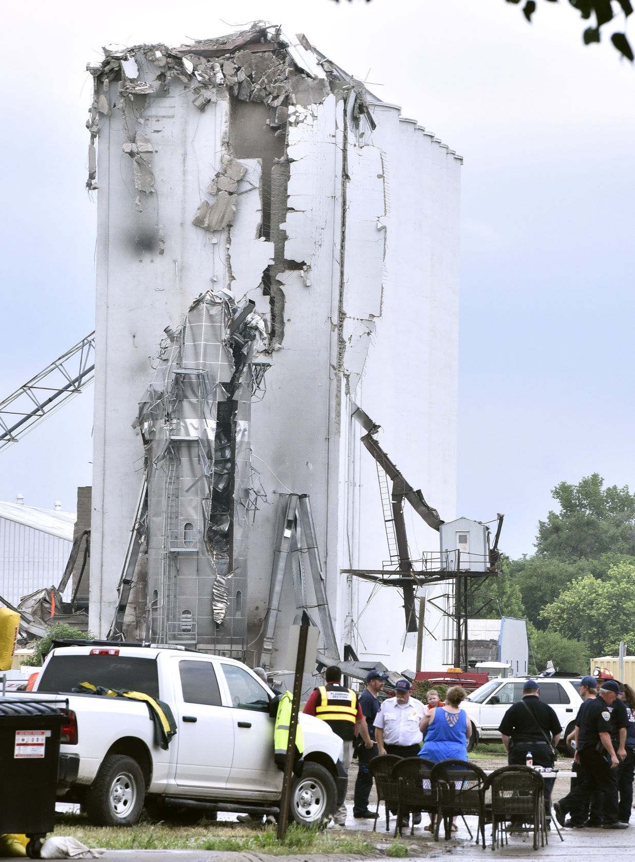 Andersen Farms elevator demolition